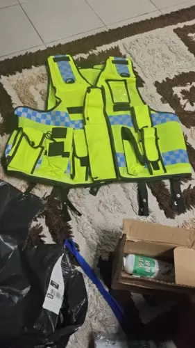 Small Purple Bottle Cross border Purple Bright White Toothpaste for Cleaning Oral Teeth, Whitening Teeth, Color Mixing and Care of Gums Bottle Press photo review