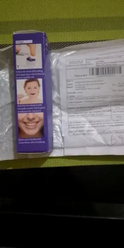 Small Purple Bottle Cross border Purple Bright White Toothpaste for Cleaning Oral Teeth, Whitening Teeth, Color Mixing and Care of Gums Bottle Press photo review