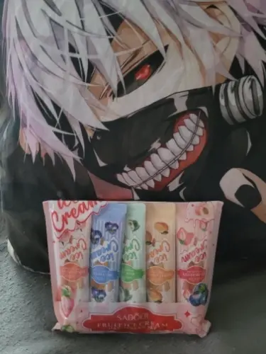 Hand Cream with Ice Cream, Snowflakes, Fruits, Strawberry, and Peach photo review