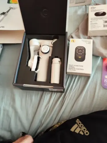 Haohan XE/X3 Mobile Phone Stabilizer Gimbal Handheld Shooting Three-axis Anti-shake Selfie Stick Video Shooting and Follow-up Camera photo review