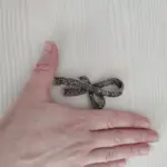 Copper alloy imitation pearl brooch, a luxurious, fashionable, vintage, classic, and elegantly crafted piece photo review